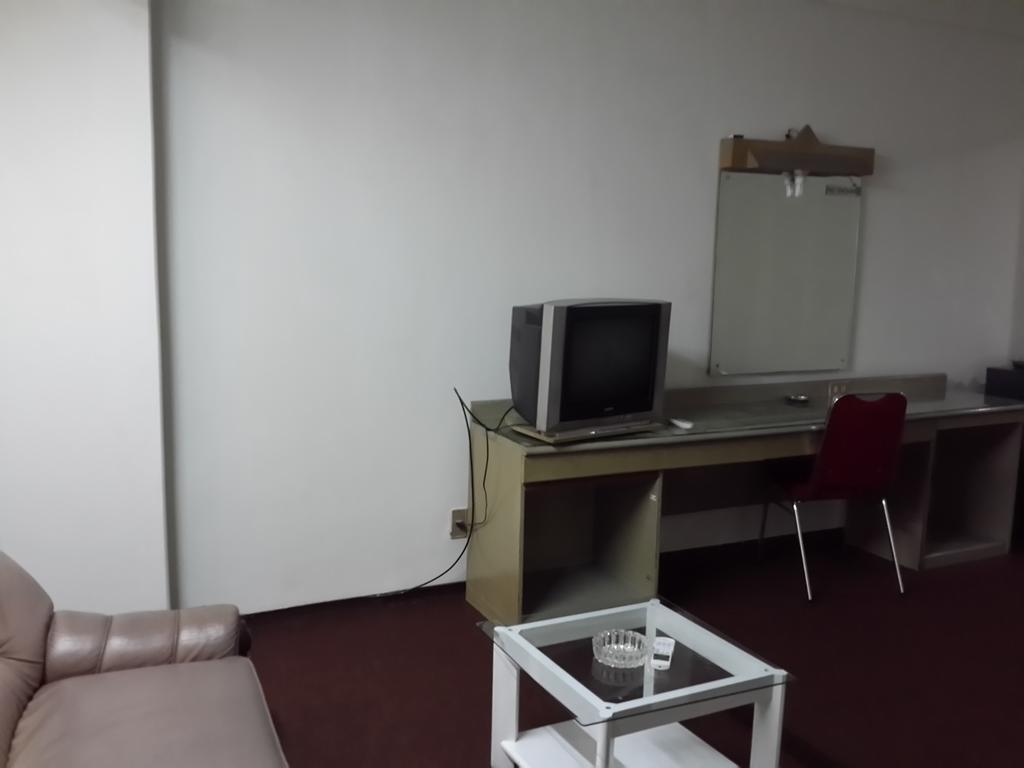 Reddoorz Plus Near Kebayoran Baru Blok S ジャカルタ 部屋 写真